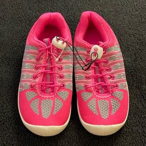 New Super Cute Girls Water Shoes